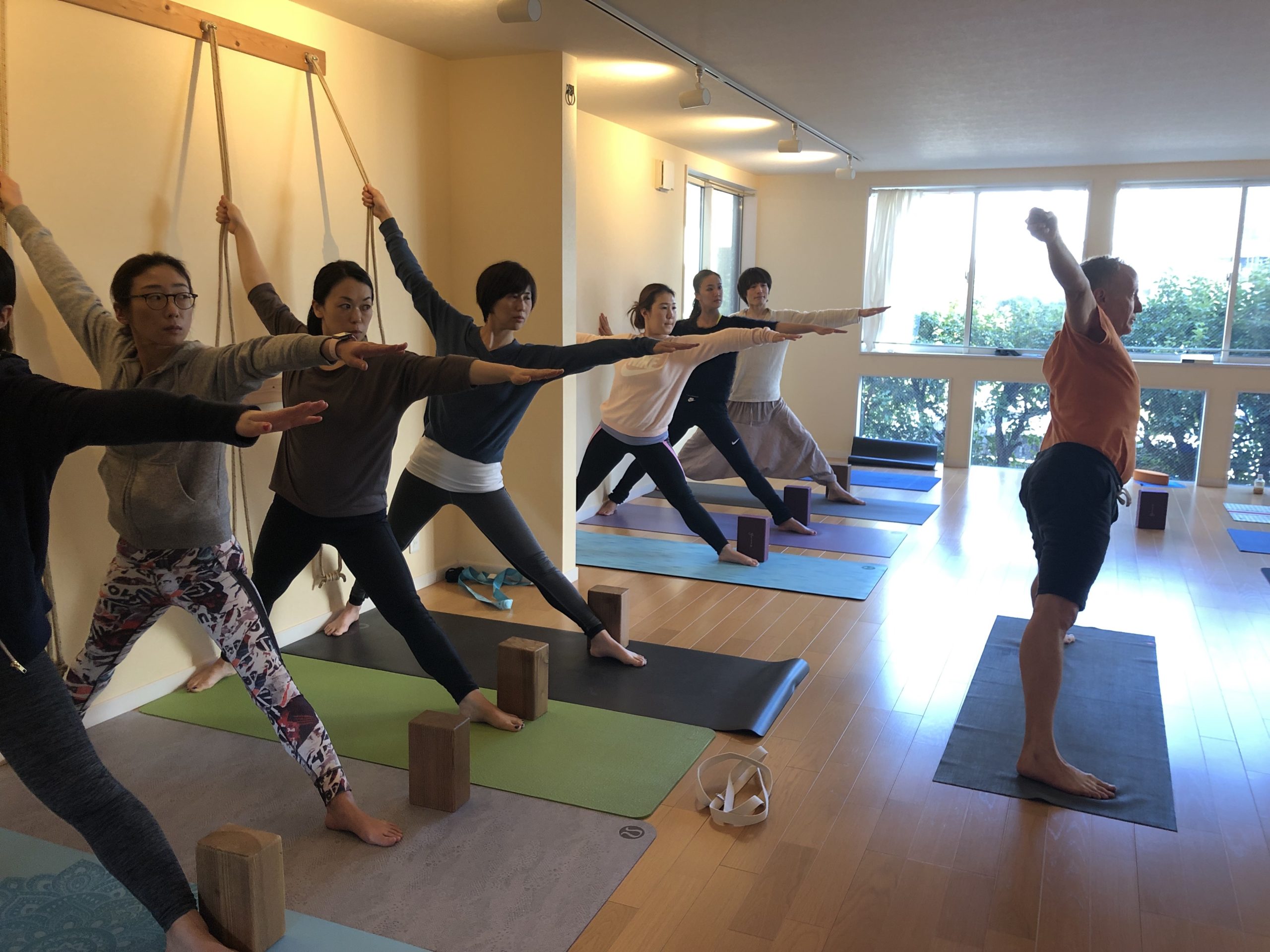 Iyenger yoga tokyo